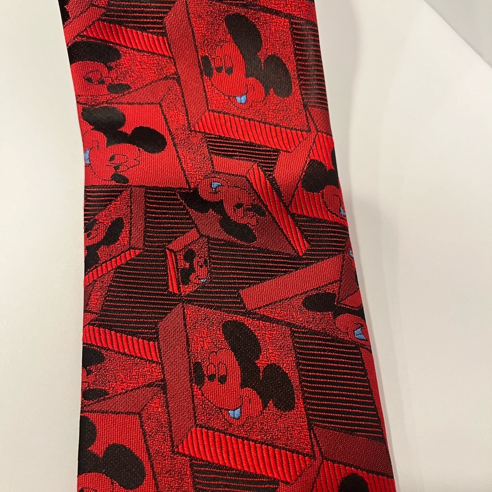 Mickey Mouse tie - Picture 3 of 7